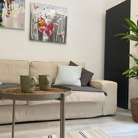 Apartment Alfonzetti-5 Min Walk To Central Train And Bus Station คาตาเนีย ภายนอก รูปภาพ