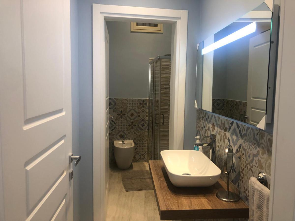 Apartment Alfonzetti-5 Min Walk To Central Train And Bus Station คาตาเนีย ภายนอก รูปภาพ
