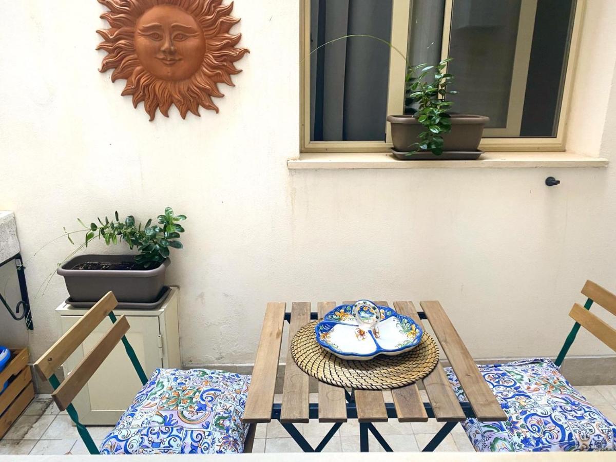 Apartment Alfonzetti-5 Min Walk To Central Train And Bus Station คาตาเนีย ภายนอก รูปภาพ